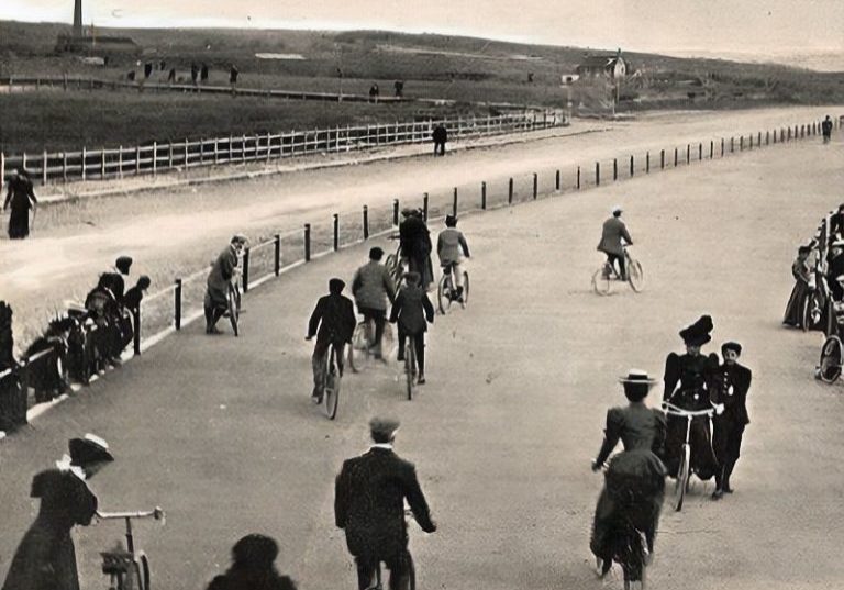 repair_Bexhill_Cycle_track_c1897